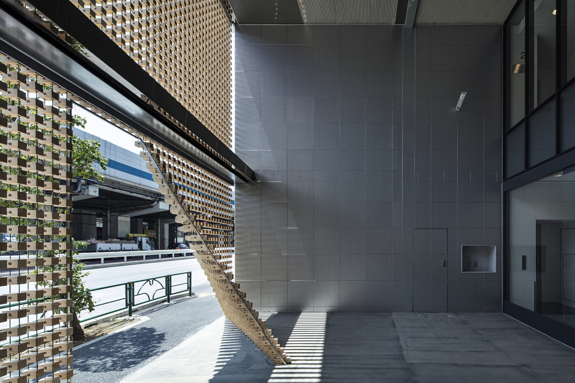 lumber-curtain-tokyo